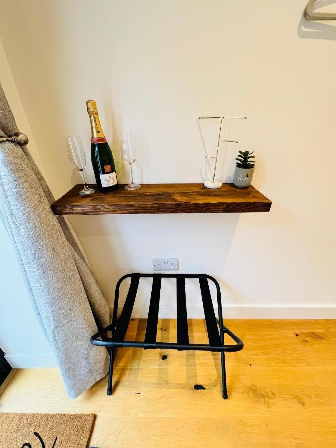 Lavender Retreat Bed and Breakfast Wrexham Esterno foto