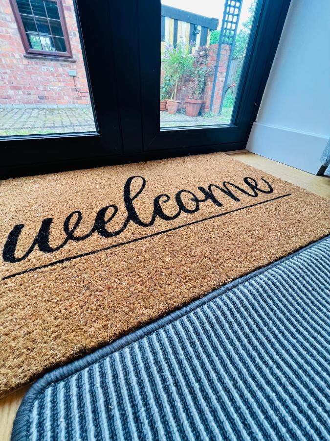 Lavender Retreat Bed and Breakfast Wrexham Esterno foto